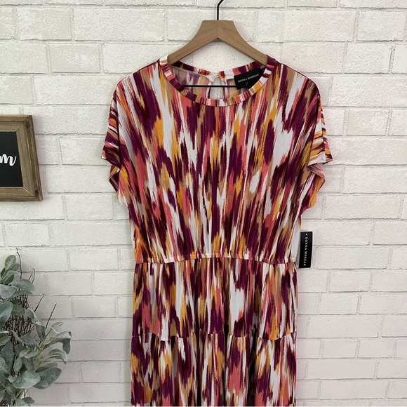 DONNA MORGAN Stitch Fix Rowane Raspberry Tiered Dress - Picture 2 of 13